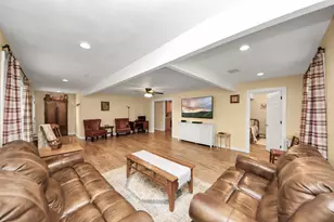 8335 Jernigan Rd, Conroe, TX 77306 - Photo 25