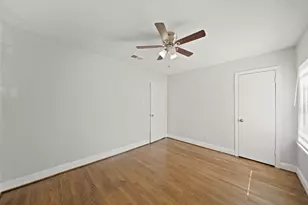 6718 Crestridge St, Houston, TX 77033 - Photo 21