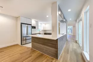 7612 Olympia Dr, Houston, TX 77063 - Photo 11