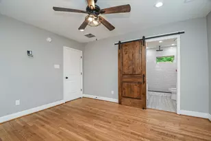 311 E 35th St, Houston, TX 77018 - Photo 21