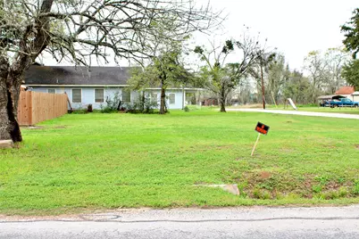 301 Allen Street, Eagle Lake, TX 77434 - Photo 5