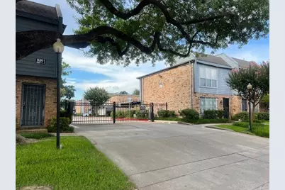 6202 Skyline Drive #22, Houston, TX 77057 - Photo 1