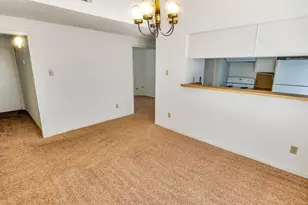 10102 Waterstone St, Houston, TX 77042 - Photo 3