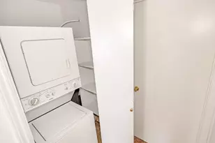 10102 Waterstone St, Houston, TX 77042 - Photo 17