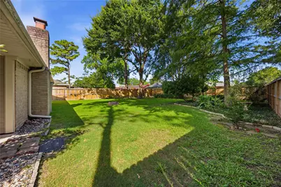 16202 Mill Point Drive, Houston, TX 77059 - Photo 31