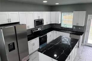 129 S 10th St, Conroe, TX 77301 - Photo 15