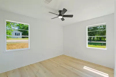 221 N Baron Street, Bellville, TX 77418 - Photo 19