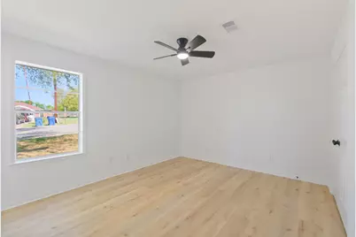 221 N Baron Street, Bellville, TX 77418 - Photo 17
