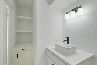 221 N Baron Street, Bellville, TX 77418 - Photo 9
