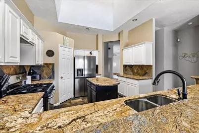 14003 Ivy Bluff Court, Houston, TX 77062 - Photo 23