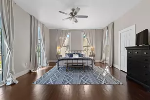 1911 Sealy St, Galveston, TX 77550 - Photo 17