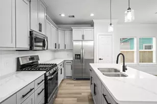 8056 Meadowbrook Dr, Houston, TX 77017 - Photo 3