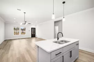 8056 Meadowbrook Dr, Houston, TX 77017 - Photo 11