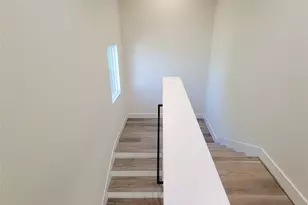 5931 Beall St, Houston, TX 77091 - Photo 9