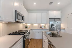 7613 Victory Reserve St, Houston, TX 77088 - Photo 29