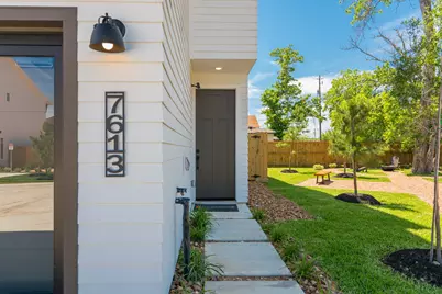 7613 Victory Reserve Street, Houston, TX 77088 - Photo 3