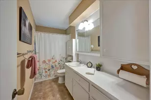 1403 Newport Blvd, League City, TX 77573 - Photo 17