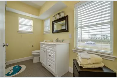 21225 Gulf Dr, Galveston, TX 77554 - Photo 15