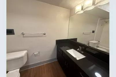 5400 Memorial Drive #411, Houston, TX 77007 - Photo 3