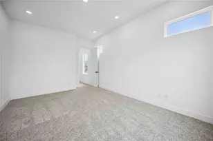 8103 Calhoun Rd, Houston, TX 77033 - Photo 7