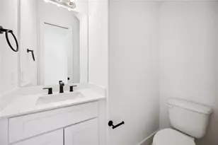 8103 Calhoun Rd, Houston, TX 77033 - Photo 23