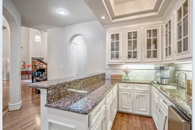 8806 Sterling Gate Circle, Spring, TX 77379 - Photo 11