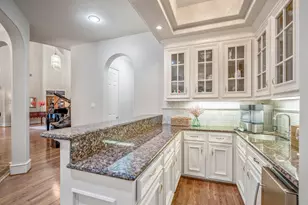8806 Sterling Gate Cir, Spring, TX 77379 - Photo 11