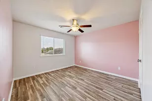 11718 Red Hummingbird Dr, Houston, TX 77047 - Photo 11