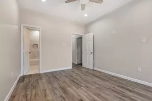 4837 Paula St, Houston, TX 77033 - Photo 13