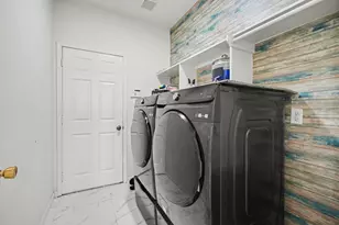 310 Banter Trails Dr, Houston, TX 77049 - Photo 15