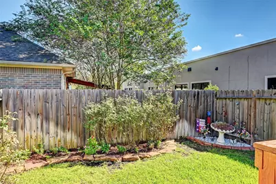 9227 Hidden Lake E, Magnolia, TX 77354 - Photo 35