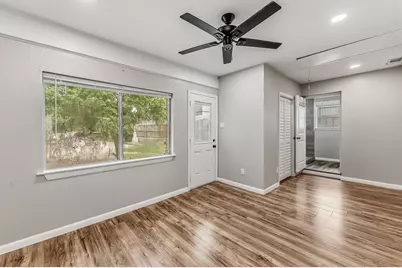 1409 20th Street, Huntsville, TX 77340 - Photo 9