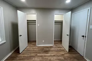 1409 20th St, Huntsville, TX 77340 - Photo 5