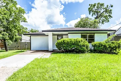 1409 20th Street, Huntsville, TX 77340 - Photo 1