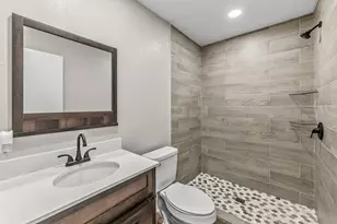 1409 20th St, Huntsville, TX 77340 - Photo 15