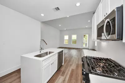 5612 Bertellis Lane, Houston, TX 77091 - Photo 15