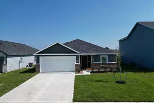 505 Oak Chase Ave, Dayton, TX 77535 - Photo 1