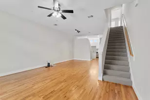 8715 Meadowcroft Dr, Houston, TX 77063 - Photo 15