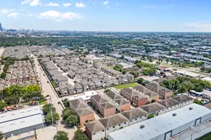 8715 Meadowcroft Dr, Houston, TX 77063 - Photo 35