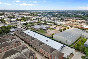 8715 Meadowcroft Dr, Houston, TX 77063 - Photo 33