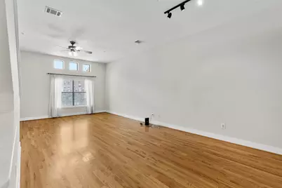 8715 Meadowcroft Drive #201, Houston, TX 77063 - Photo 11