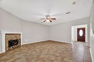 3815 Kristin Lee Ln, Houston, TX 77014 - Photo 9