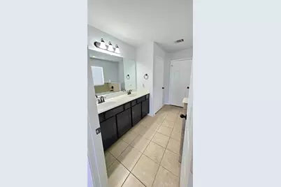 9110 Saint Laurent Lane, Houston, TX 77044 - Photo 15