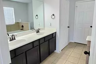 9110 St Laurent Ln, Houston, TX 77044 - Photo 15