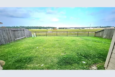 9110 Saint Laurent Lane, Houston, TX 77044 - Photo 13