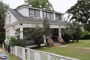 7909 Easton St, Houston, TX 77107 - Photo 1