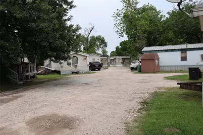 7909 Easton Street, Houston, TX 77107 - Photo 5