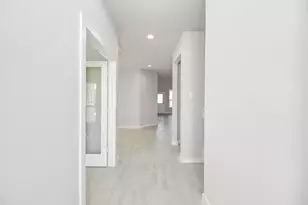 8463 Northern Pintail Dr, Houston, TX 77049 - Photo 3