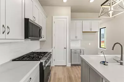 10307 Tranquil Lake Drive, Missouri City, TX 77459 - Photo 7