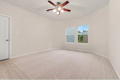 2421 Cindy Ct, Conroe, TX 77304 - Photo 17